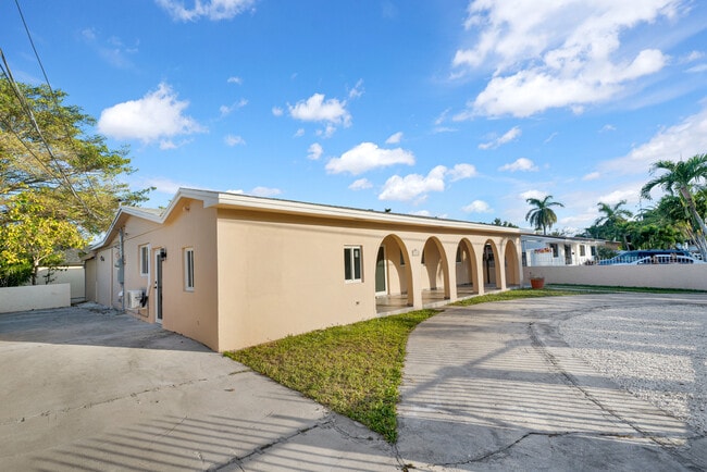 Foto del edificio - 4701 SW 104th Ct