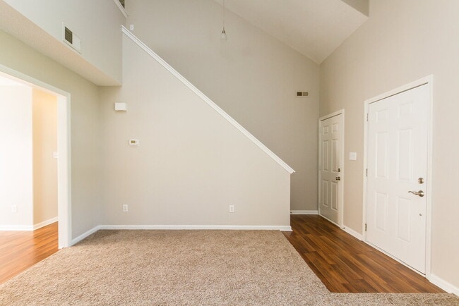Foto del edificio - 10115 Northwoods Forest Dr