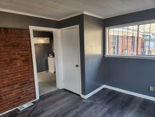 Foto del edificio - 3580 Gowan Dr