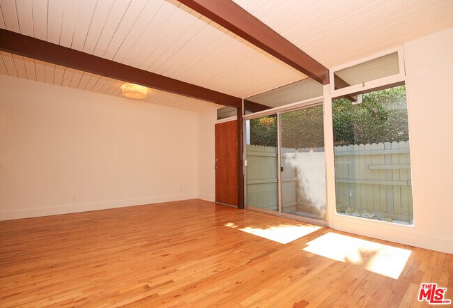 Foto del edificio - 3113 5th St