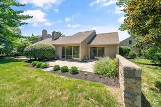 Building Photo - 5774 Strathmore Ln