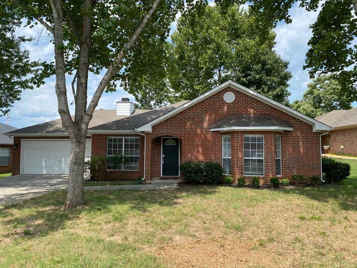 Foto principal - Beautiful Brick Home in Mt Juliet - Pet Fr...