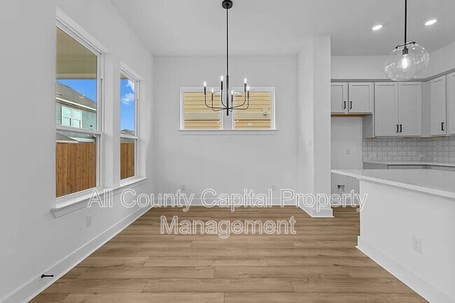 Foto del edificio - 217 Flowering Senna Dr