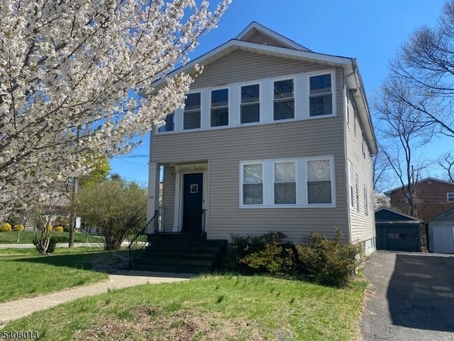 Photo - 133 Willowdale Ave Apartment