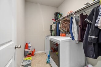 Building Photo - 15323 Westland Gate Dr
