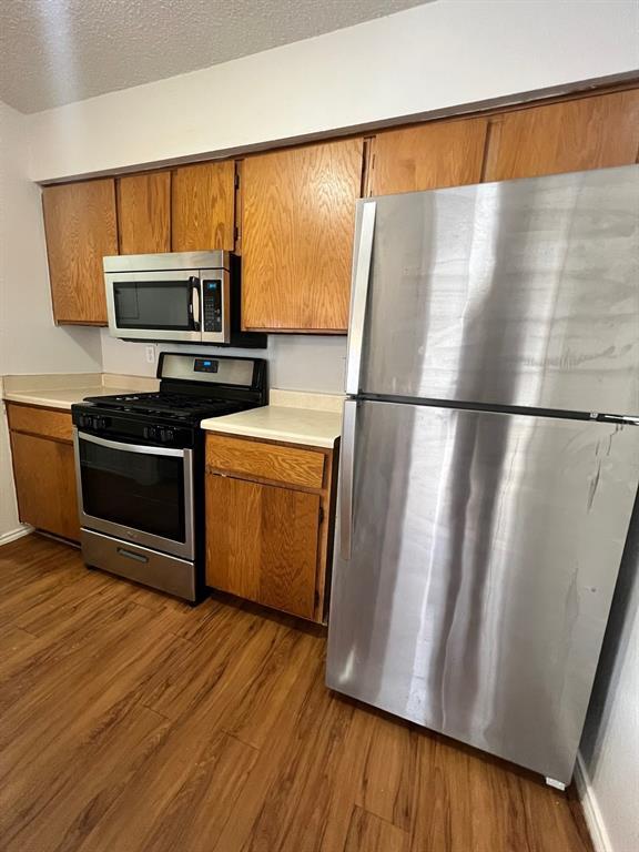 Foto del edificio - 5411 Spring Meadow Rd