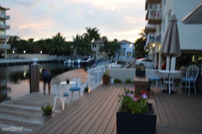 Foto del edificio - 3566 NE 168th St