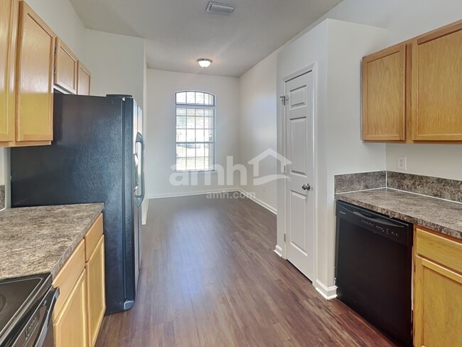 Foto del edificio - 3753 Woodbriar Dr