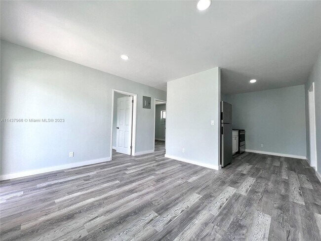 Building Photo - 835 NW 7th St
