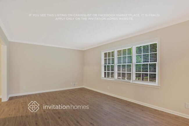 Building Photo - 417 Rockborough Terrace