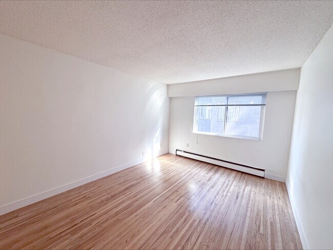 Photo du bâtiment - Parkview Terrace - 216
