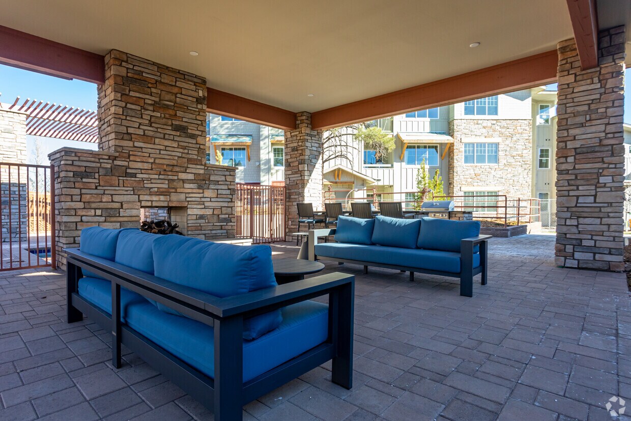 Trailside Apartments Apartments at 600 W University Heights Dr