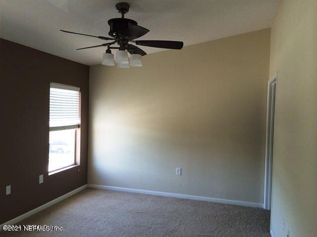 Foto del edificio - 7920 Merrill Rd