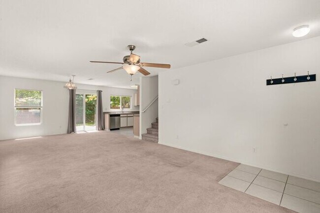 Building Photo - Beautiful home in NE Heights!
