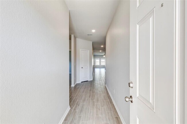 Foto del edificio - 141 Yellowstone Dr