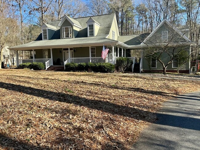 Building Photo - Beautiful 5 Bedroom home in Smithfield wit...
