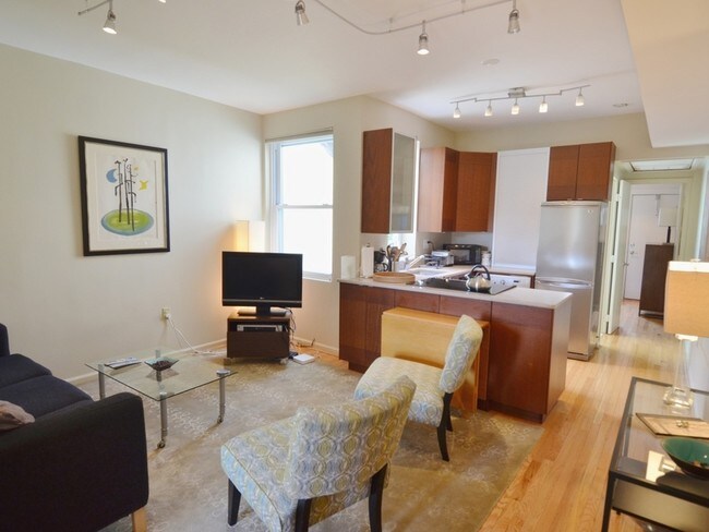 Foto del edificio - 1512 10th Street NW Apt 4