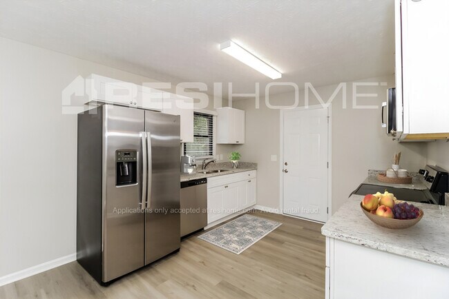 Foto del edificio - 4087 Essex Dr