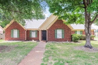 Building Photo - 3481 Earlynn Dr Building Photo - 3481 Earlynn Dr