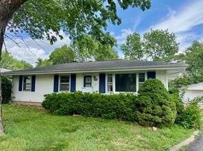 Building Photo - 2517 Eastroad