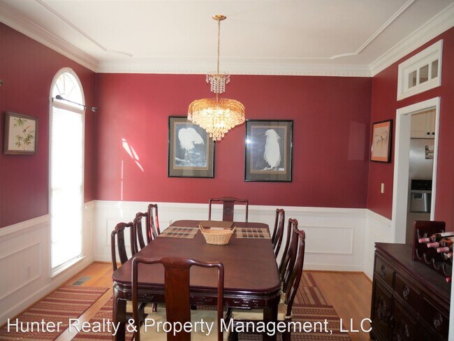 Building Photo - 4 br, 3 bath House - 943 Ridge Gate Drive