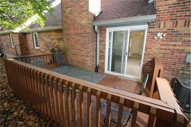 Building Photo - 4362 Edelweiss Dr