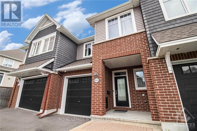 Photo du bâtiment - 803 Indica St