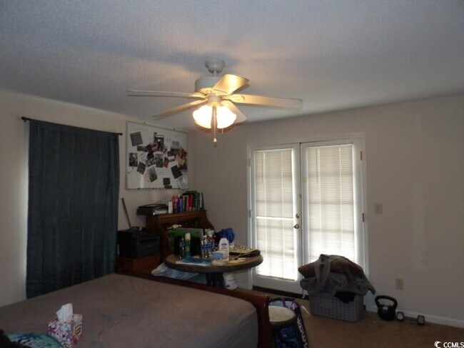 Building Photo - 804 Dargan St