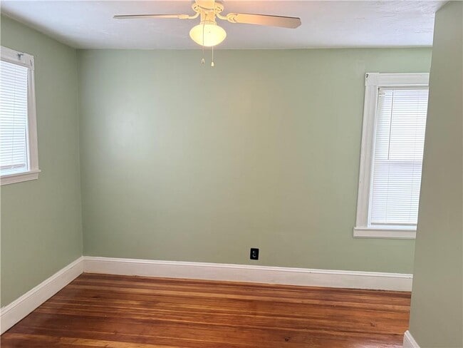 Building Photo - 293 Sutton Ave