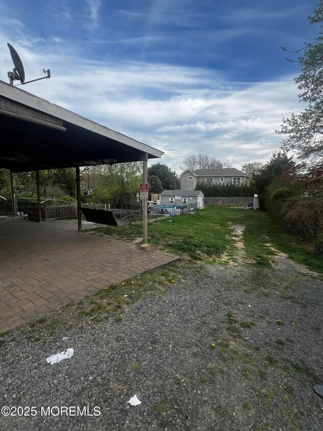 Foto del edificio - 324 Cedar Ave