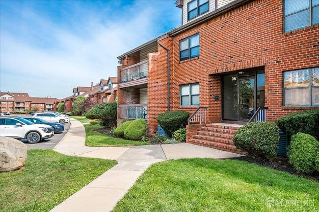 Building Photo - 142 Beverly Hill Terrace