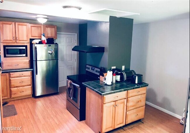 Photo - 808 Hutchins Ave House