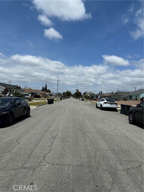 Foto del edificio - 18029 Horst Ave
