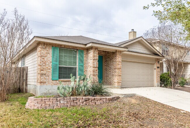 Building Photo - 2476 Medina Dr