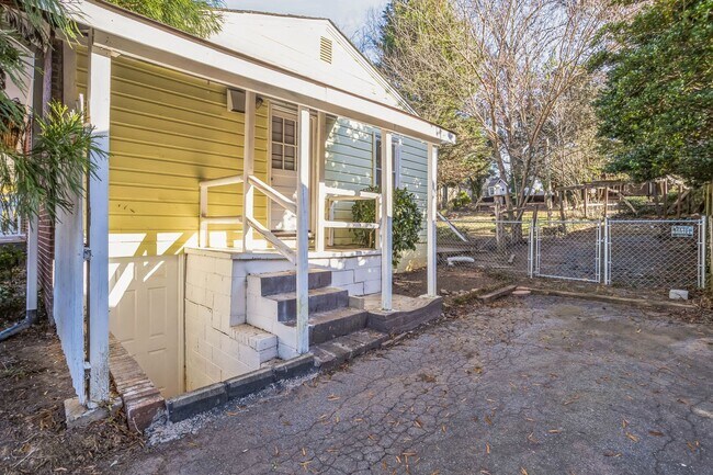 Foto del edificio - For rent! 2 Bedroom 1 Bathroom