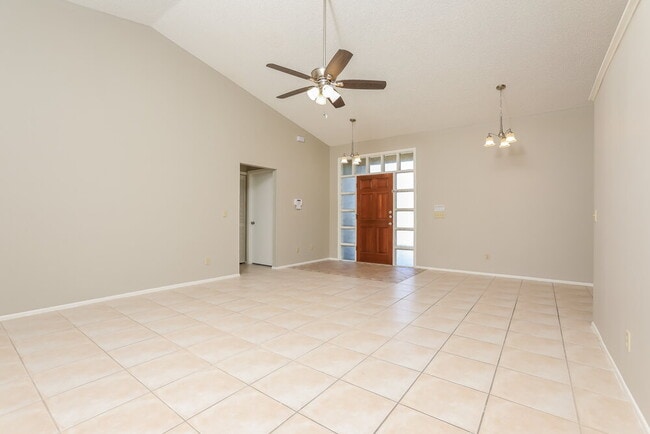 Building Photo - 797 Minerva Ln