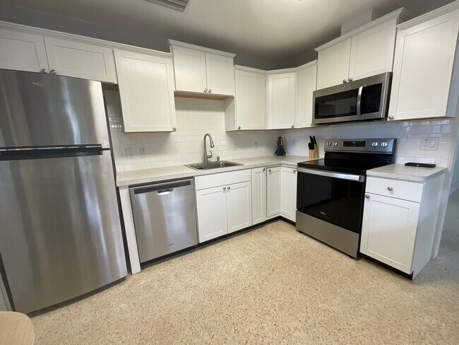 Foto del edificio - 9053 SE Adonis St