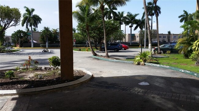 Foto del edificio - 2075 SW 122nd Ave