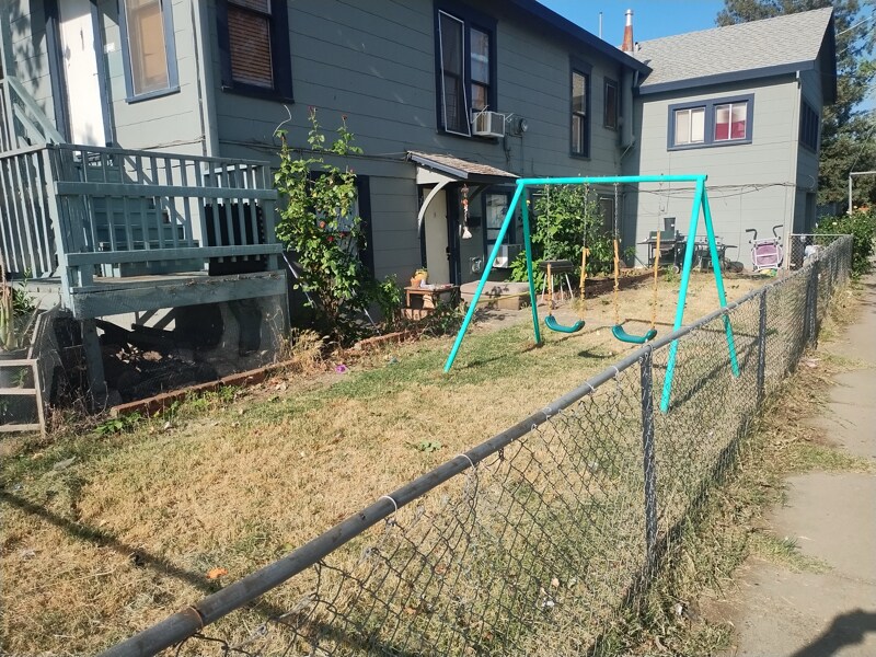 Foto principal - 702 14th St