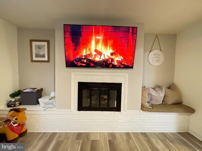 Building Photo - 2530 48th St