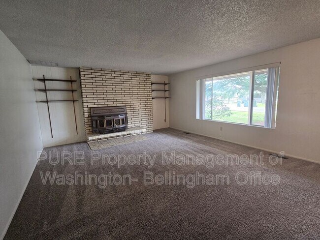 Foto del edificio - 3366 Cherrywood Ave