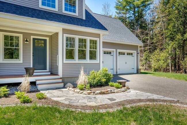 Building Photo - 15 Grey Hawk Ln