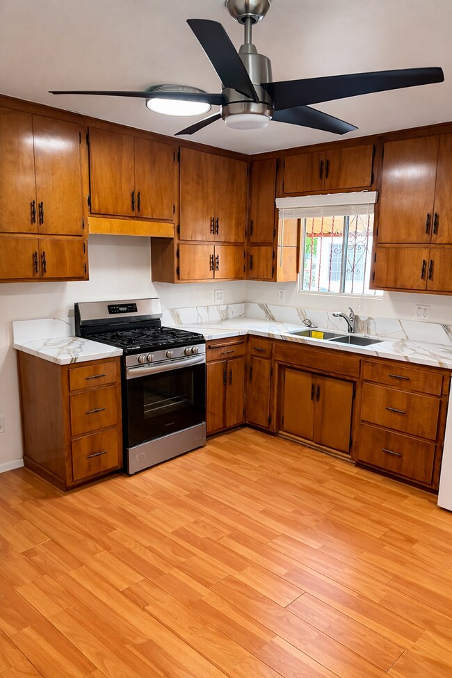 Cocina - 151 W 88th St