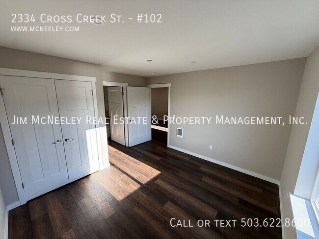 Foto del edificio - 2334 Cross Creek St
