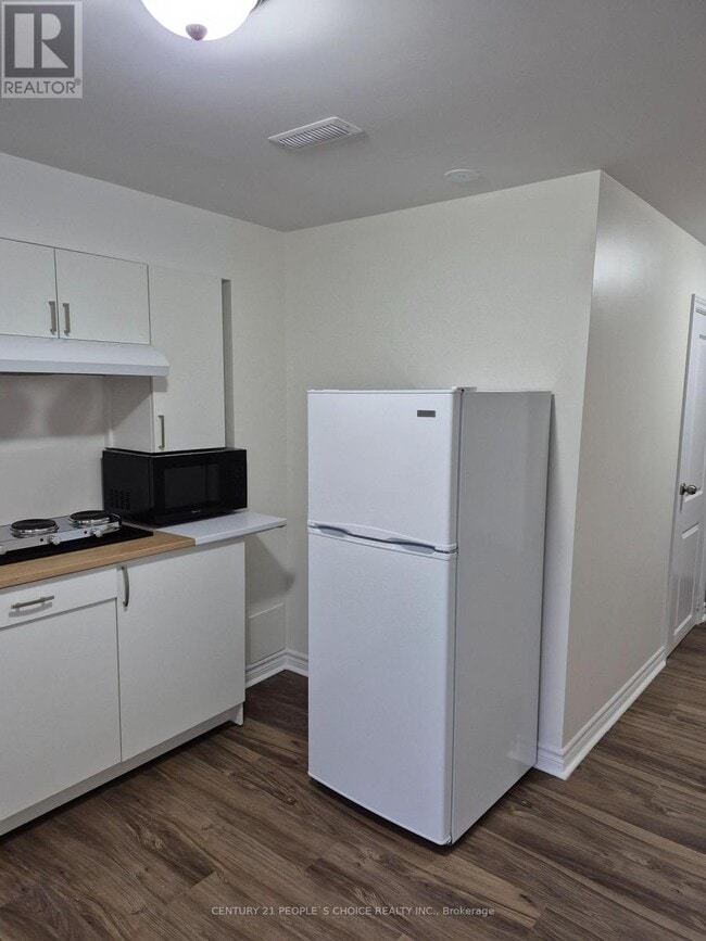 Building Photo - 124 Sailors Landing