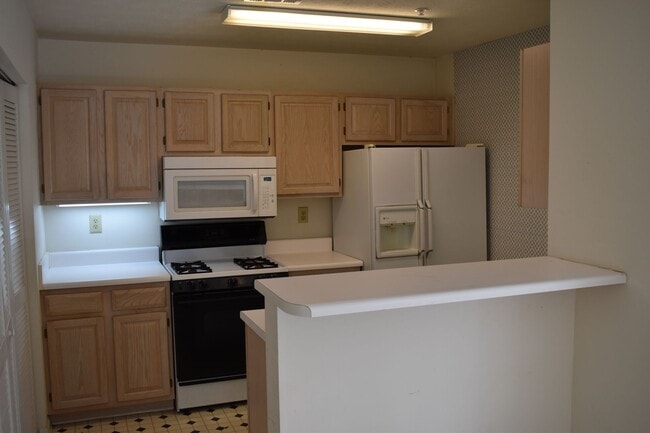Photo - Brookhaven Condo For Lease