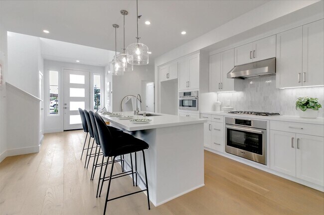 Foto del edificio - 15125 Shore Dr