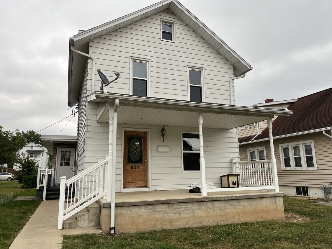 Primary Photo - 627 S Wayne St
