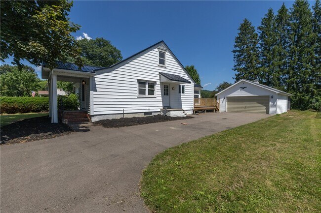 Foto del edificio - 578 Victory Hwy