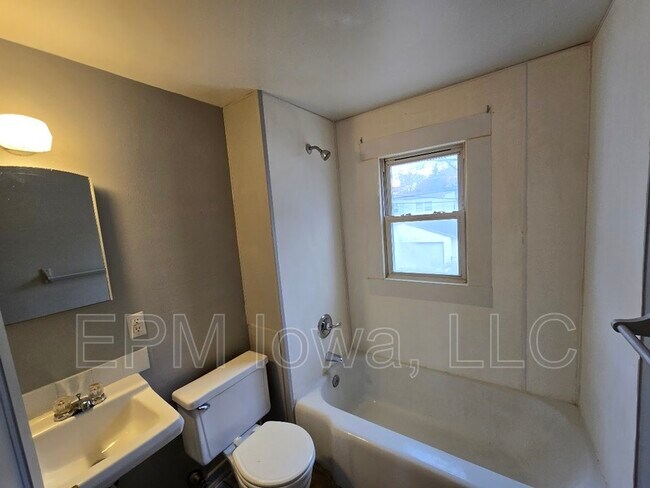 Foto del edificio - 253 Madison St